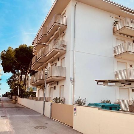 Appartamento Soyus 10 Lido di Jesolo Eksteriør billede